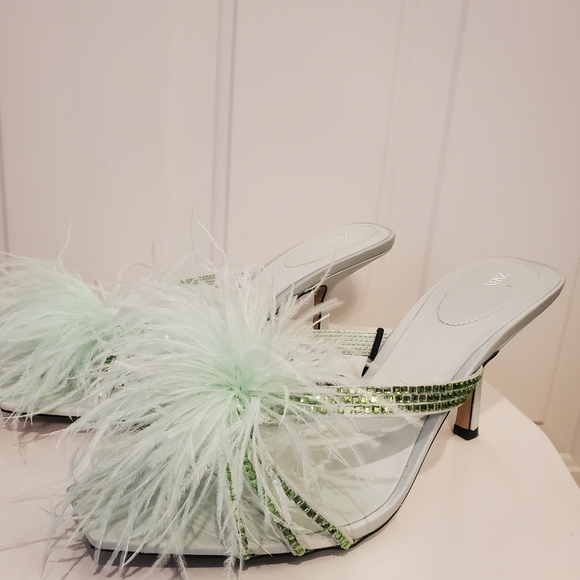 NEW Zara Feathered Heeled Sandals Size 10 - Picture 6 of 7